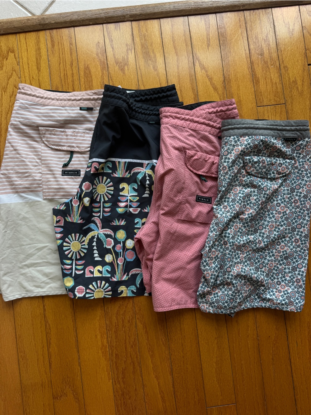 VISSLA Men's Swim Trunks - Pink, Black, Cream, Gray Multicolor Prints